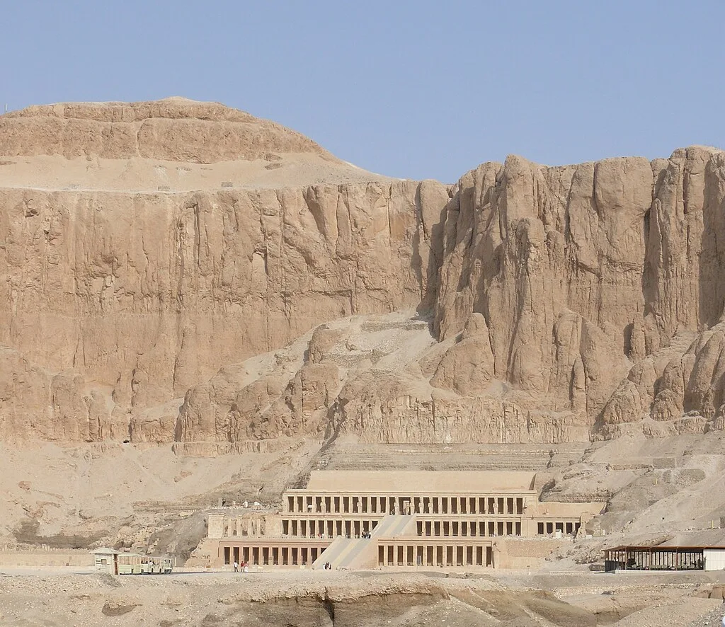 Templo_funerario_de_Hatshepsut,_Luxor,_Egipto